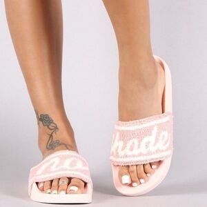 Qupid slippers "no shade"